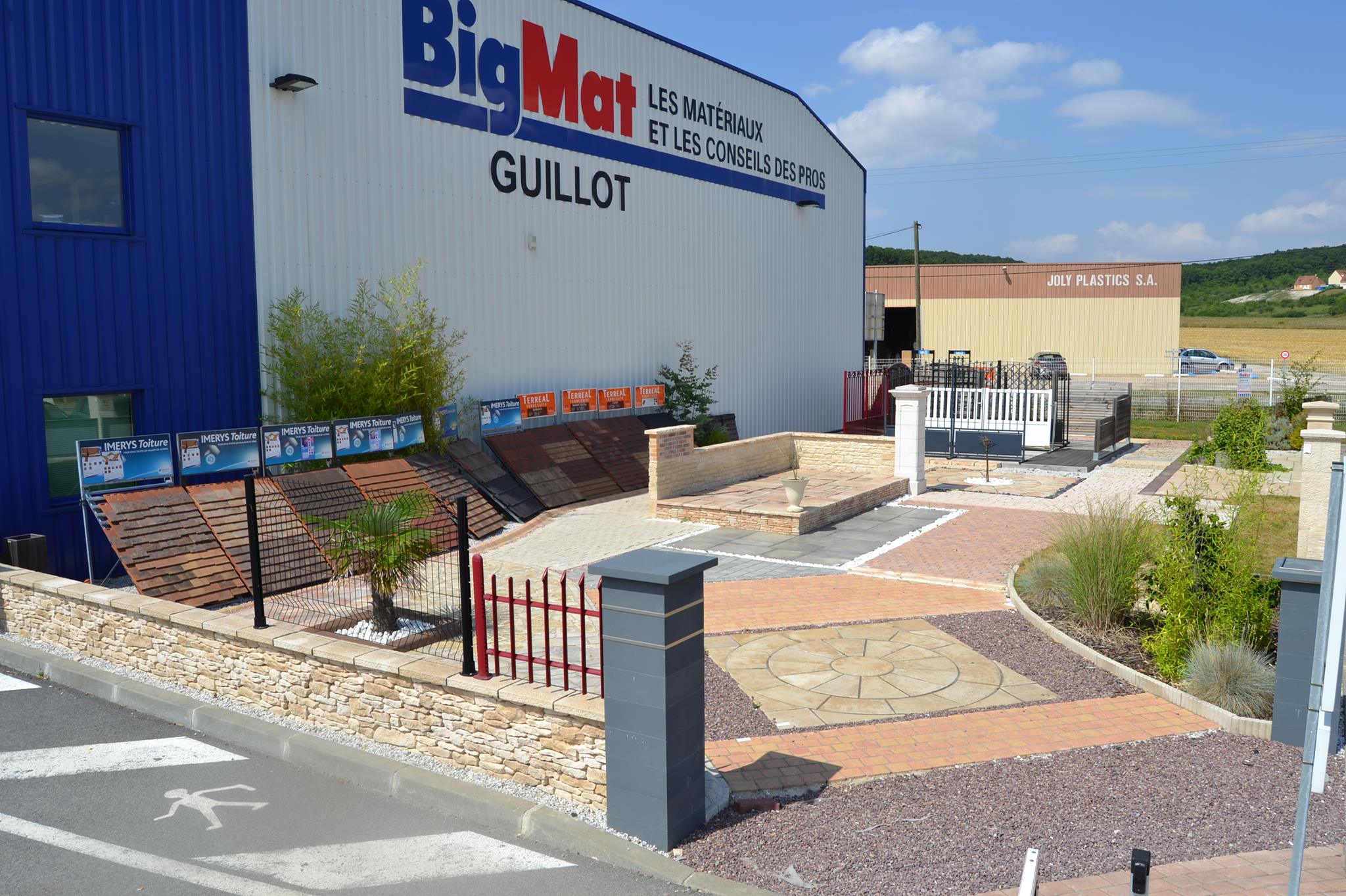 Photo officielle de BigMat Ezy sur Eure - Guillot et cie